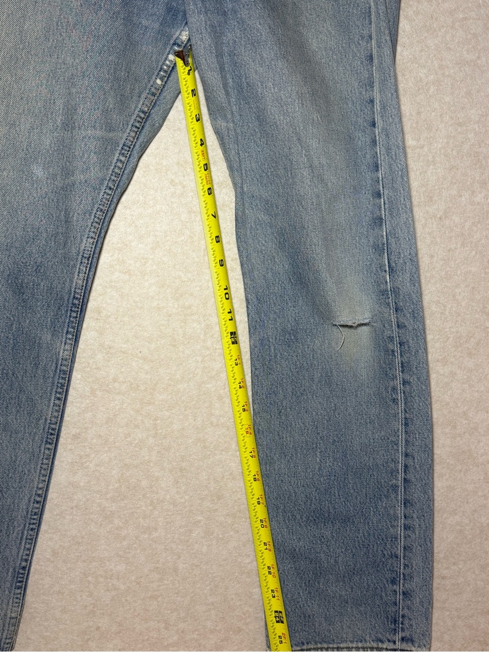 Vintage Levi's Women's 501 Light Jeans 30x30 Made in the USA El Paso Texas 1998 - Picture 9 of 13